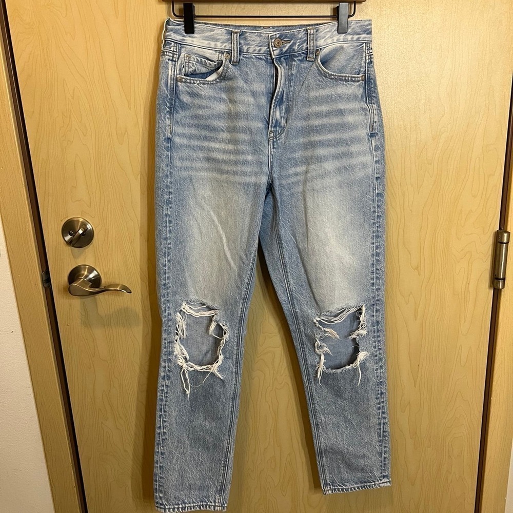 American Eagle Mom Jeans